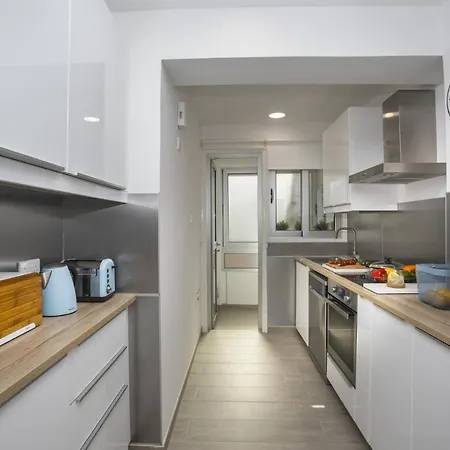 Vilă You Will Love This Luxury On The Beach, 1386 Larnaca