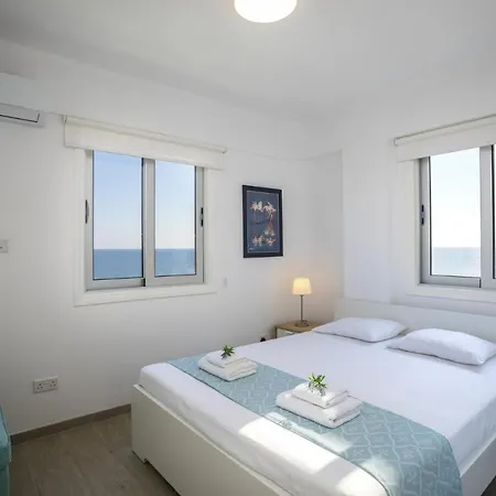 You Will Love This Luxury On The Beach, 1386 Vilă *